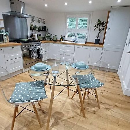 This Must Be The Place Broadstairs Bagian luar foto