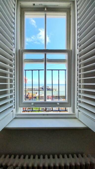 This Must Be The Place Broadstairs Bagian luar foto